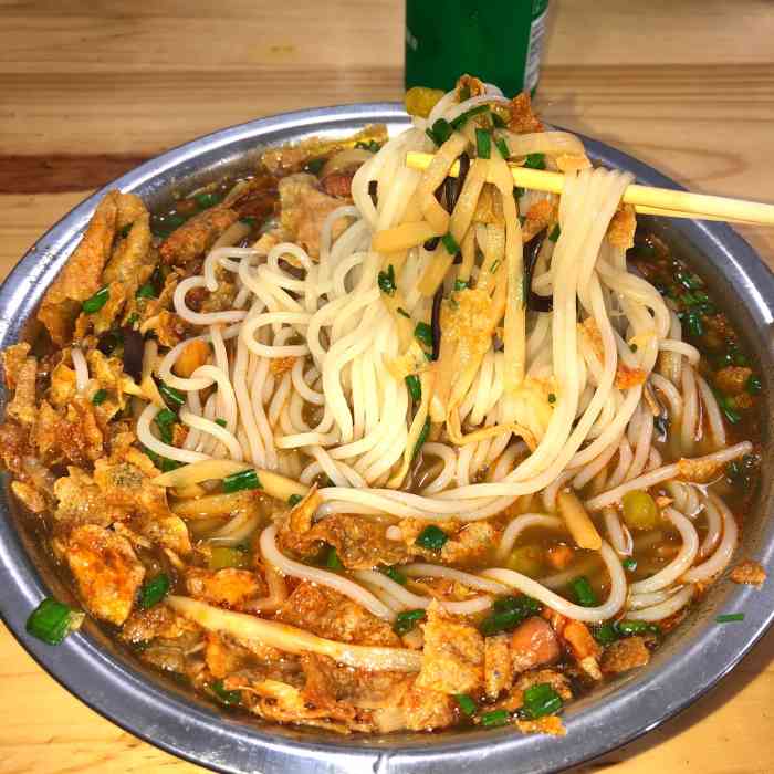 柳州聚宝螺蛳粉(农院店)-"最近看到这家店广告挺火的,特地过来试下,.