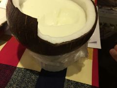 -志龙皇冠吃货椰子铺