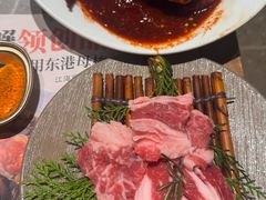 -草家酱蟹炭火烤肉店(珲春南路一店)