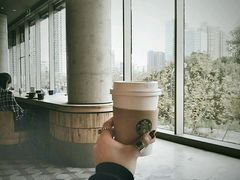 -星巴克臻选(湖滨道店)