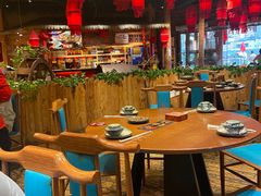 大堂-老滇山寨•云南特色菜•地方菜•民族风情歌舞表演(金碧店)