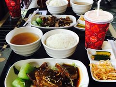 韩式牛仔骨-大冒险家餐厅