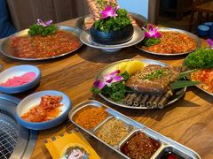 -明洞阿姨·韩式酱蟹烤肉·创意料理(三元桥店)