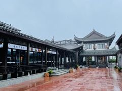 -慈城服务区-停车场