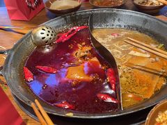 -萍姐火锅·公路夜市(武汉首店)