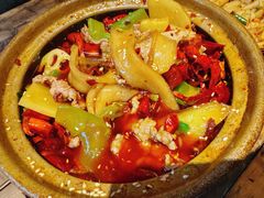 -有红鸡毛店·砂锅菜(抚琴夜市店)