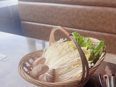 -同仁四季椰子鸡(车公庙店)