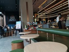 大堂-星巴克臻选(上海虹桥新天地三店)