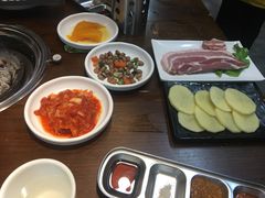 -·缸桶屋·韩式牛肋条自助烤肉(西湖D11店)
