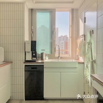 适合女生独居的卧室小角落里的安全感