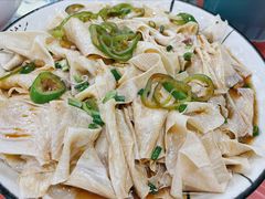 白灼腐竹-银峰农庄·特色烧鸡·鲜无花果浸鸡