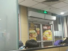-麦当劳(东直门外大街店)