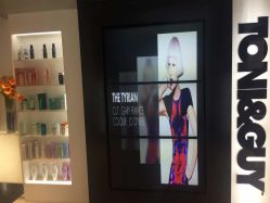 -TONI&GUY
