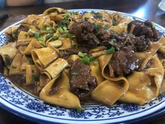 -壹阁胡羊焖饼(特色小吃街店)