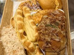 -Caidie Bakery采蝶轩(百越店)