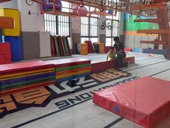 -趣动熊运动发展中心(乐坊校区)