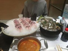 -红鼎豆捞·非遗鲍皇汤火锅(宝丰路店)