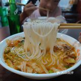 带上汴梁大汤包去吃螺蛳粉