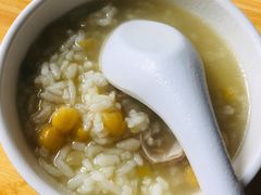 肥肠豆汤-温记府廟豆汤饭·始于1955年(海椒店)