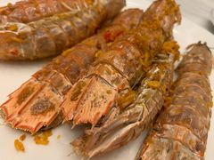 椒盐白濑尿虾-五谷芳乳鸽王(海景店)