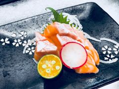 -半岛翡丽海鲜自助餐厅(观风亭店)