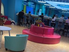-Swim斯卫姆国际儿童游泳中心(红博中央公园店)