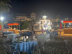 -亚龙湾希尔顿自助餐厅·海鲜·烧烤·沙滩BBQ·现场乐队