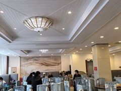 -今鲜源酒店·海鲜锅贴青岛菜(新湛路店)
