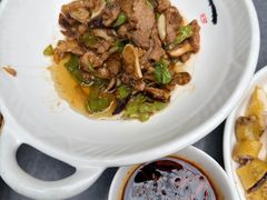 -蔼若春.传承三十年云南菜(金碧公园店)
