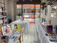 -零度眼镜·宝视友·蔡司依视路(吾悦花街店)