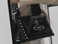 -Vivienne Westwood(上海来福士广场店)