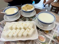 -周大娘牛乳(旧寨古村总店)