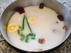 -江小渔鲜鱼火锅(西二道街店)