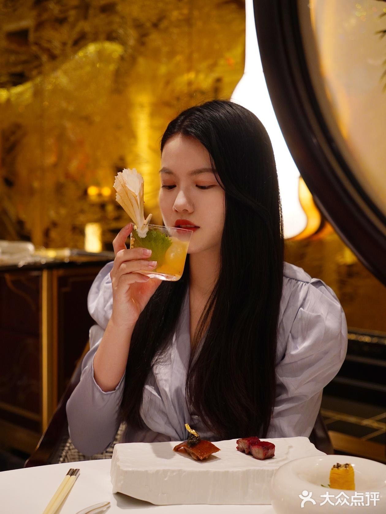 澳门觅食记｜绝美皇宫餐厅御花园