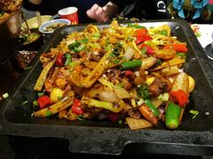 -巴四老城区炭火蛙锅(张江店)