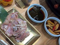 -汉城烤肉·黑金冠(华山路店)