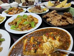 -红东阁东北菜烤肉酒馆(CROSS万象汇店)