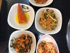 -牛信亭韩国料理·炭火烤肉(紫藤路店)