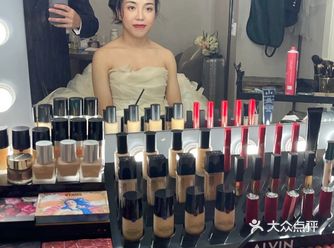 7月份签了婚纱照然后预定了10月份的拍摄时间