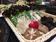 -重庆德庄火锅(体育中心店)