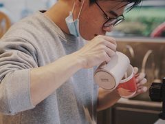 咖啡师小哥哥-MQ COFFEE STAND明谦(新洲店)
