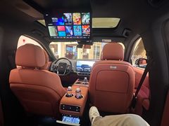 -理想汽车(世纪汇店)