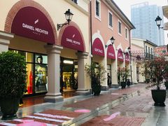 -佛罗伦萨小镇广佛名品奥特莱斯(疏港路店)