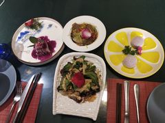 -忘忧草融合私房菜(红鼎国际店)