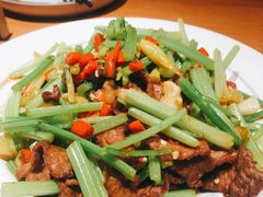 小炒黄牛肉-湘与香缘·湖南菜(王府井北京市百货大楼店)