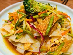 凉皮-吕氏疙瘩汤·新派鲁菜(济南万象城店)