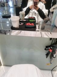 -罗亚帝造型·烫发染发