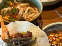 -包整·丝娃娃(甲秀楼景观店)