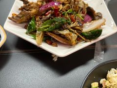 -许哥东北烧烤·铁丳烤串·宫后夹肉(繁花中心店)