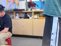 -柳州肥姨妈大骨螺蛳粉(沙河店)
